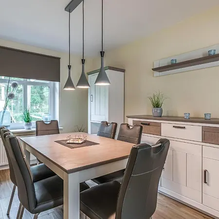 3 Bedroom Beautiful In Σπίτι διακοπών Ockholm