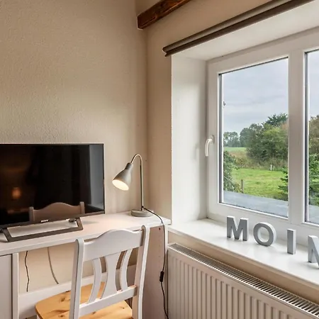 3 Bedroom Beautiful In Σπίτι διακοπών Ockholm